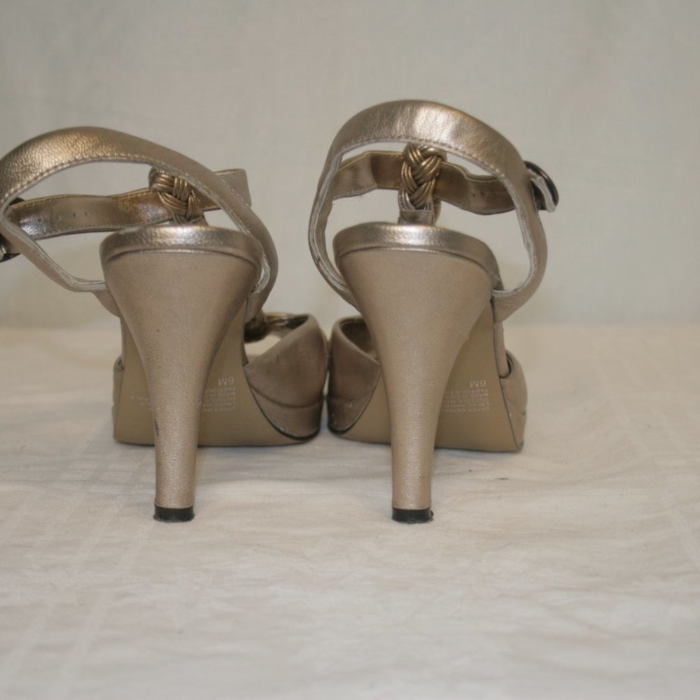 Metallic Tone T-Strap Shoes - Picture 10 of 10
